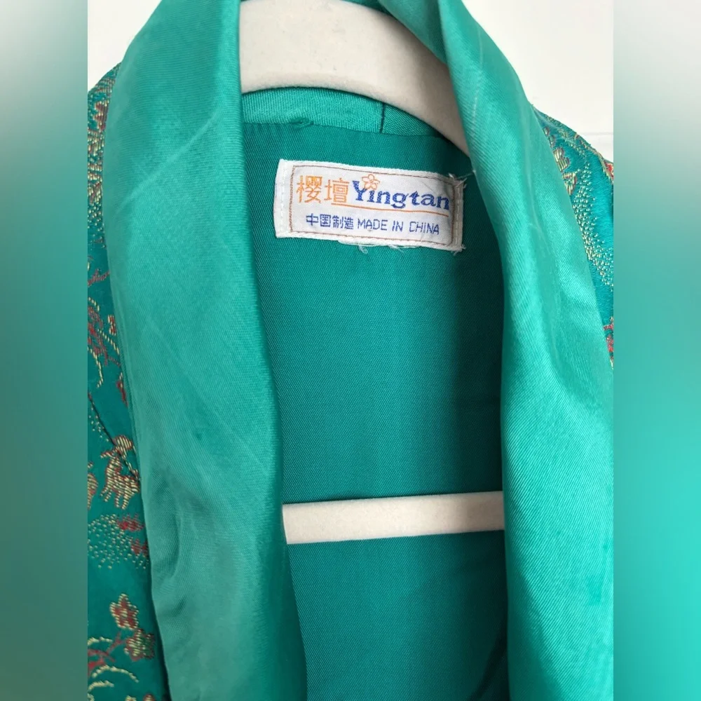 Beautiful Vintage Satin Chinese Robe 👘 - Picture 11 of 14